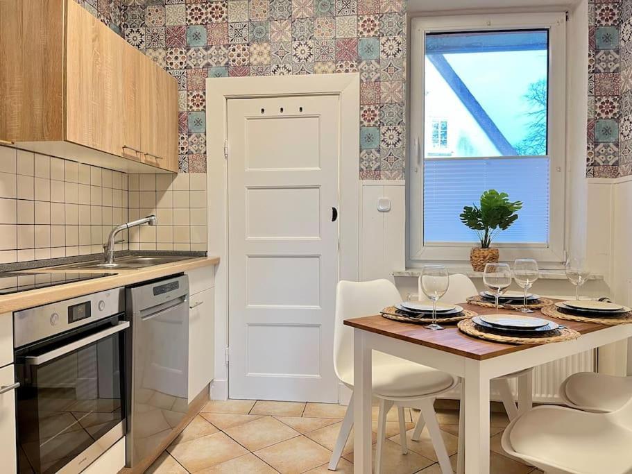 Apartment Perlmutt Mit Balkon 후줌 외부 사진